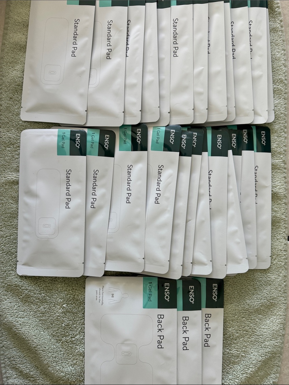 Enso 2 /24 standard size and 3 big back pads.Enso not included